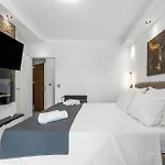 Appartmants 1 With Pool And Private Jakuzzi Guest house