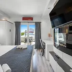 Appartmants 1 With Pool And Private Jakuzzi Guest house Vodice
