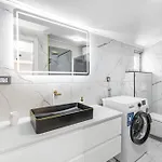 Guest house Appartmants 1 With Pool And Private Jakuzzi