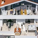 Appartmants 1 With Pool And Private Jakuzzi 4* Vodice