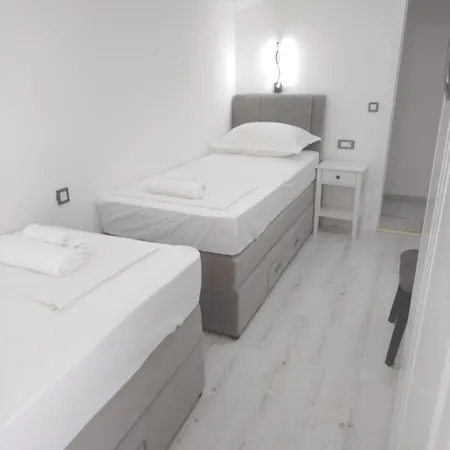 Vodice Guesthouse 보디체