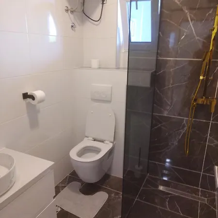 Vodice Guesthouse 4* 보디체