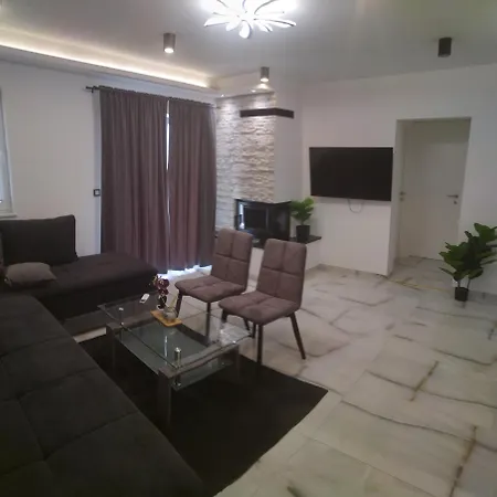 Vodice Guesthouse 4*