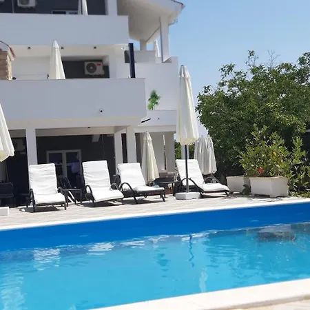 Vodice Guesthouse 4*