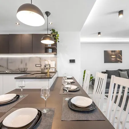 Vodice Guesthouse 보디체