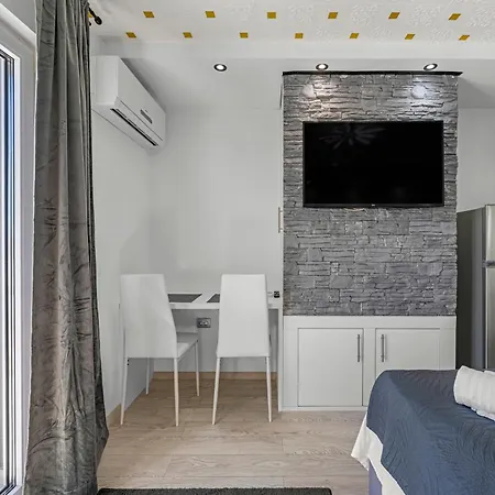 Vodice Guesthouse 4*