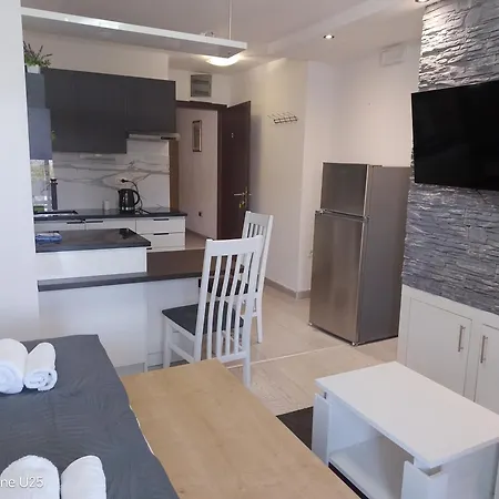 1 With Pool And Private Jacuzzi