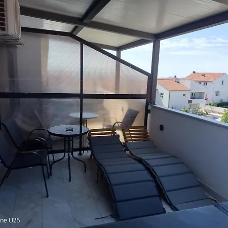 Guest house 1 With Pool And Private Jacuzzi