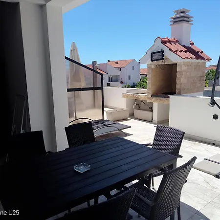 1 With Pool And Private Jacuzzi