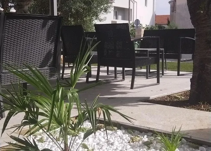 Vodice Guesthouse ゲストハウス