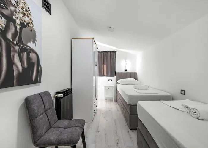 ゲストハウス Vodice Guesthouse ヴォディツェ