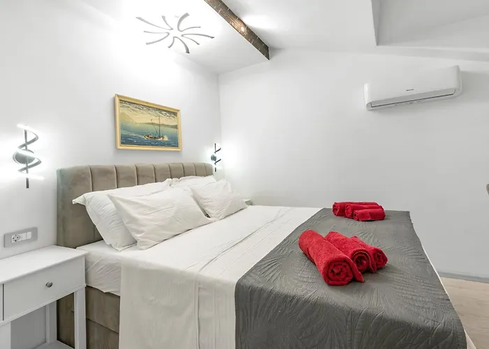 Vodice Guesthouse 4* 보디체