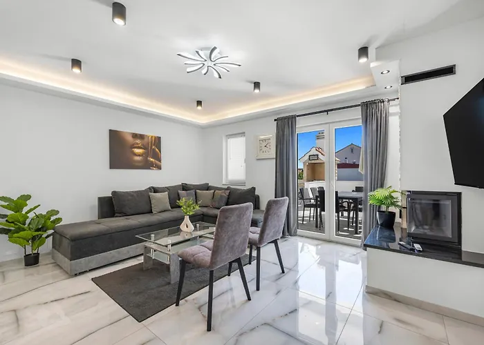 Vodice Guesthouse 게스트하우스