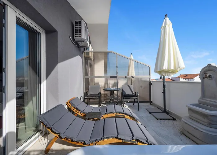 Vodice Guesthouse ゲストハウス 4*